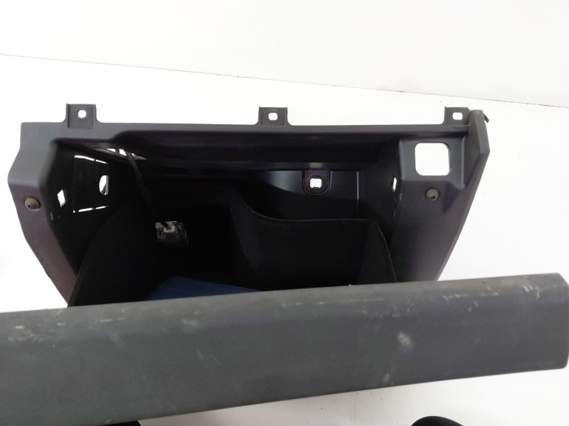 Recambio de guantera para peugeot 3008 1.2 12v e-thp referencia OEM IAM   
							
