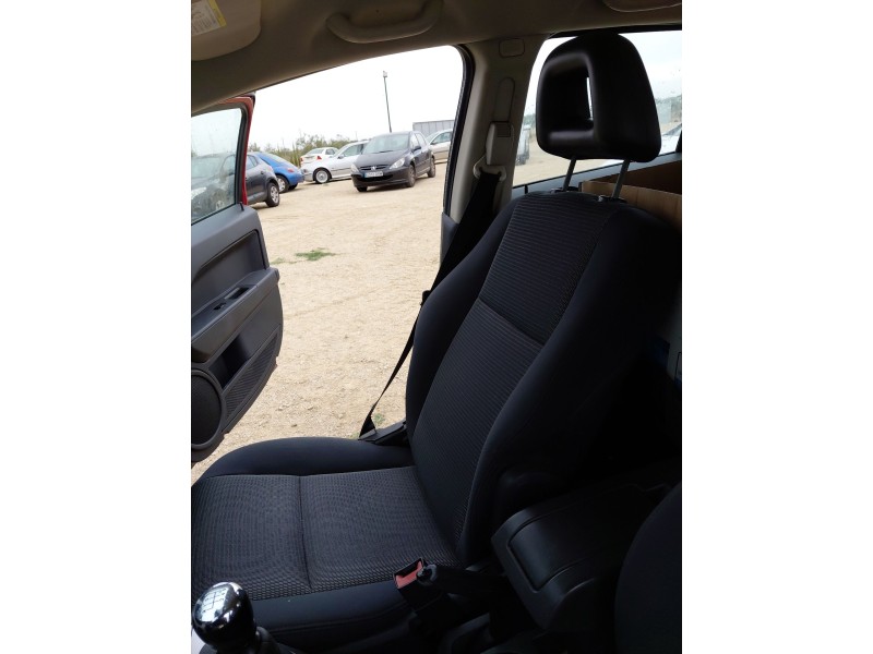 Recambio de asiento delantero derecho para dodge caliber 2.0 crd referencia OEM IAM   