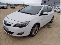 opel astra j (p10) del año 2010
