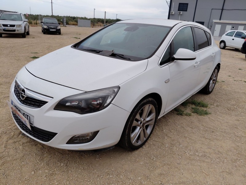 opel astra j (p10) del año 2010
							