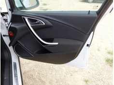 Recambio de guarnecido puerta delantera derecha para opel astra j (p10) 1.6 (68) referencia OEM IAM   