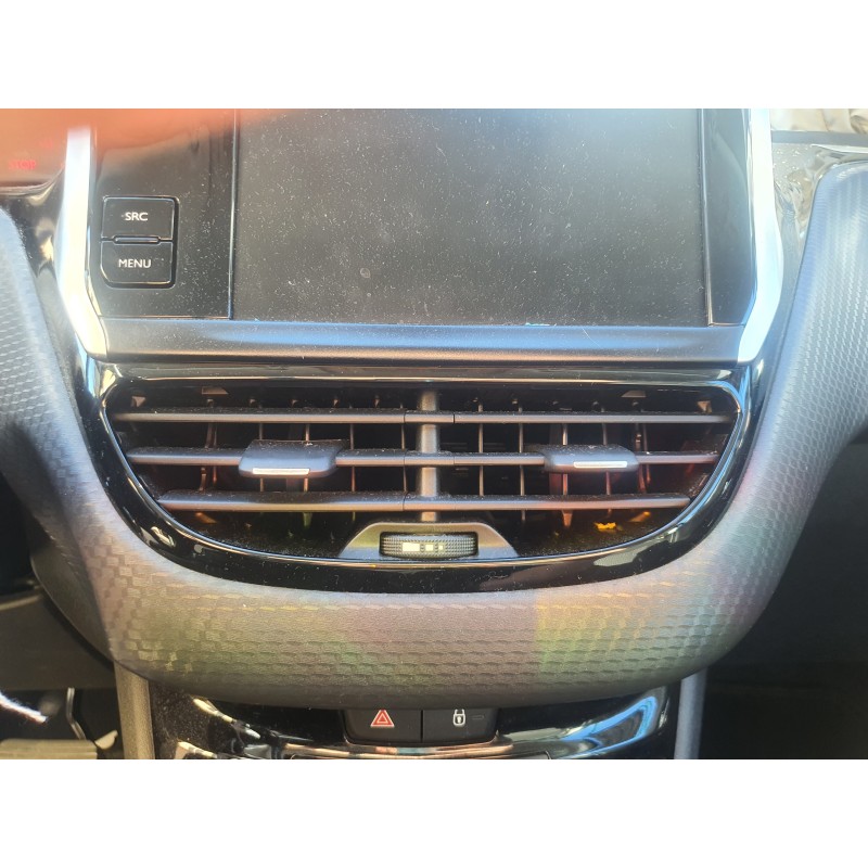 Recambio de rejilla aireadora para peugeot 208 allure referencia OEM IAM   