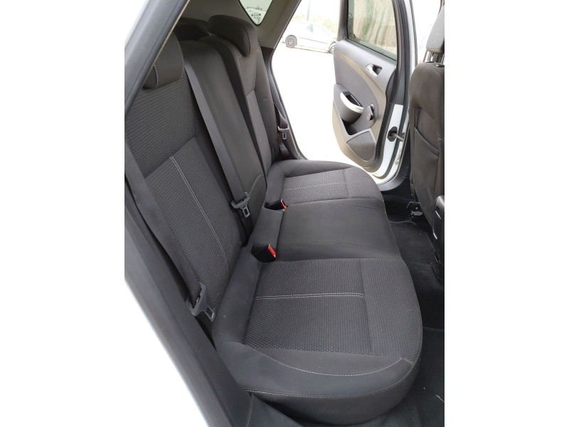 Recambio de asientos traseros para opel astra j (p10) 1.6 (68) referencia OEM IAM   