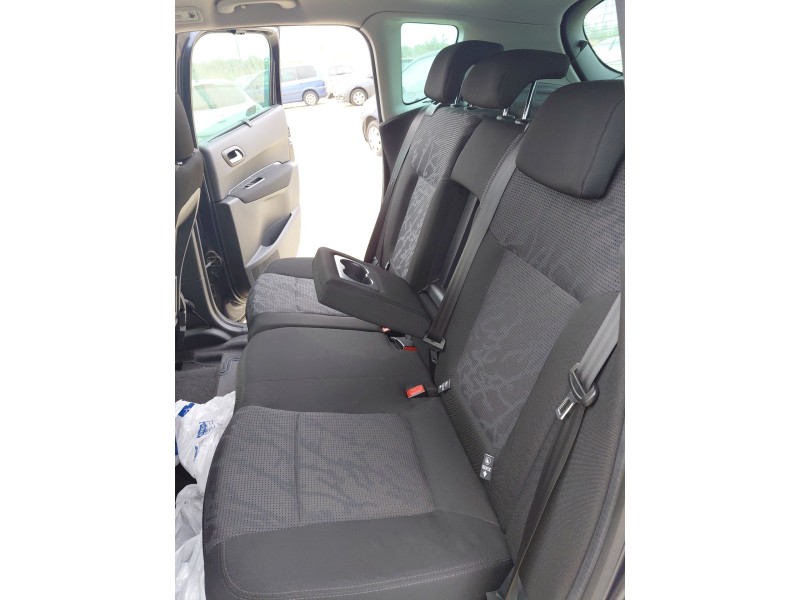 Recambio de asientos traseros para peugeot 3008 i monospace (0u_) 1.6 hdi referencia OEM IAM   
