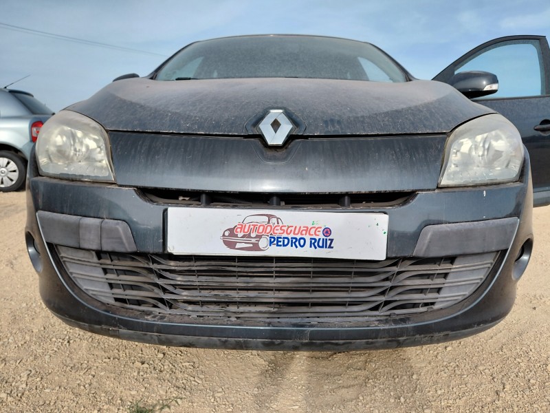 Recambio de paragolpes delantero para renault megane iii hatchback (bz0/1_, b3_) 1.5 dci referencia OEM IAM   