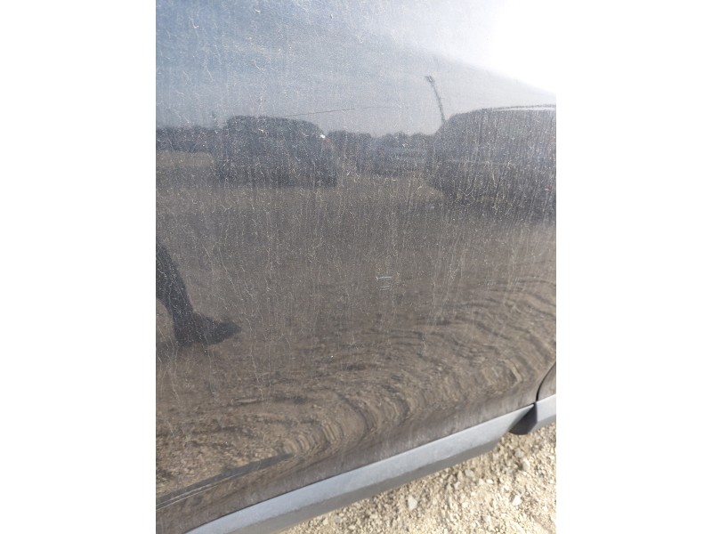 Recambio de puerta trasera derecha para renault megane iii hatchback (bz0/1_, b3_) 1.5 dci referencia OEM IAM   