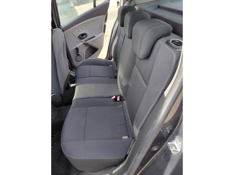 Recambio de asientos traseros para renault megane iii hatchback (bz0/1_, b3_) 1.5 dci referencia OEM IAM   