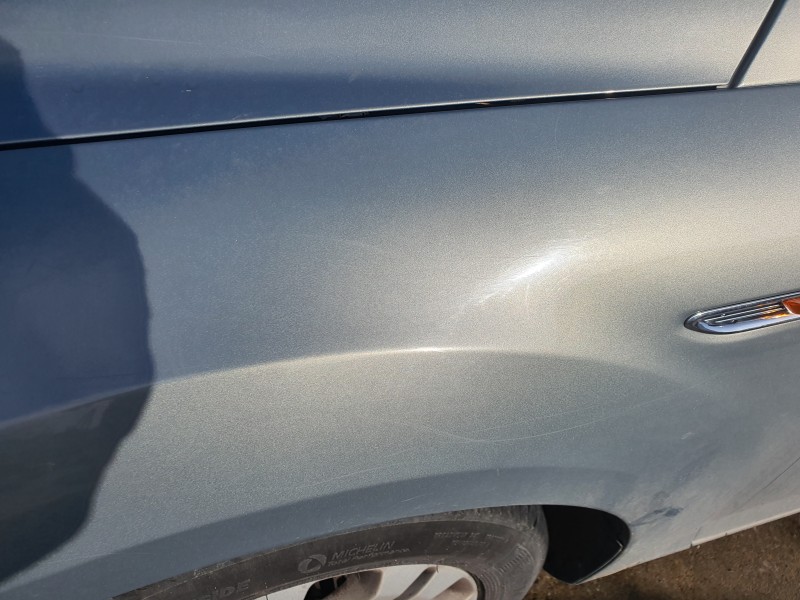 Recambio de aleta delantera izquierda para ford mondeo iv (ba7) 2.0 referencia OEM IAM    Recambio de aleta delantera izquierda para ford mondeo iv (ba7) 2.0 referencia OEM IAM