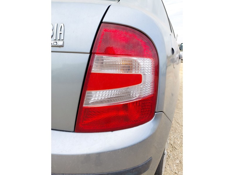 Recambio de piloto trasero derecho para skoda fabia i (6y2) 1.9 sdi referencia OEM IAM   
							