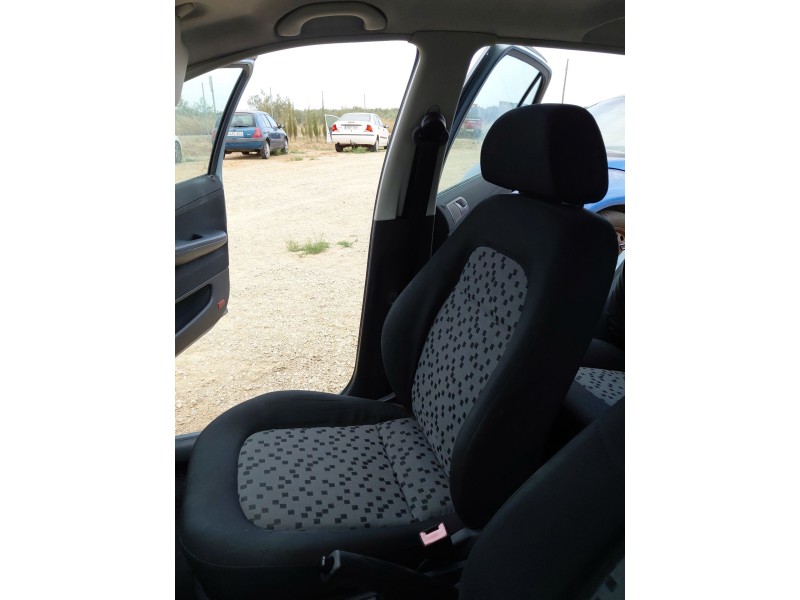 Recambio de asiento delantero izquierdo para skoda fabia i (6y2) 1.9 sdi referencia OEM IAM   
							