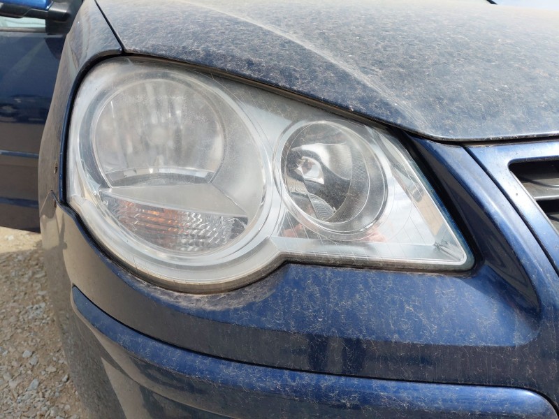 Recambio de faro derecho para volkswagen polo iv (9n_, 9a_) 1.2 referencia OEM IAM   
							