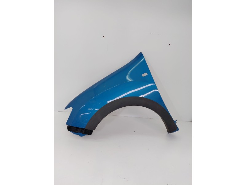 Recambio de aleta delantera izquierda para dacia sandero stepway essential referencia OEM IAM   
							