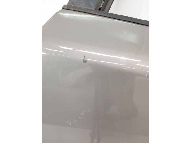 Recambio de puerta trasera izquierda para peugeot 208 1.2 12v vti referencia OEM IAM   