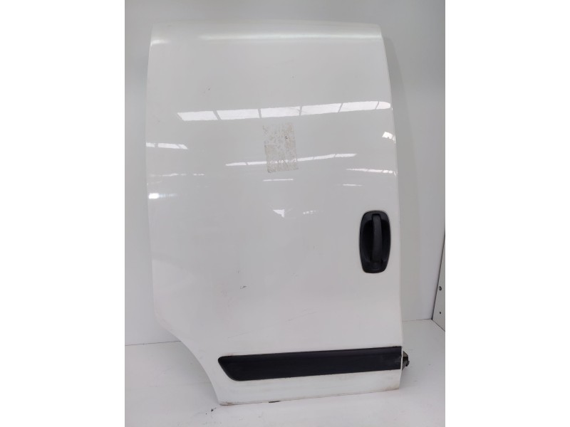 Recambio de puerta lateral corredera derecha para fiat fiorino adventure combi referencia OEM IAM   
							