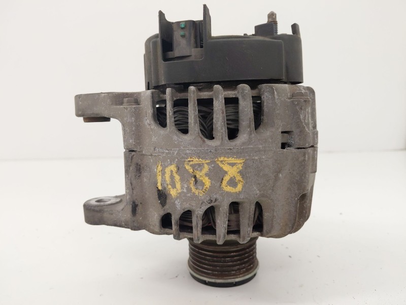 Recambio de alternador para renault captur 1.5 dci diesel fap energy referencia OEM IAM 231007865R  