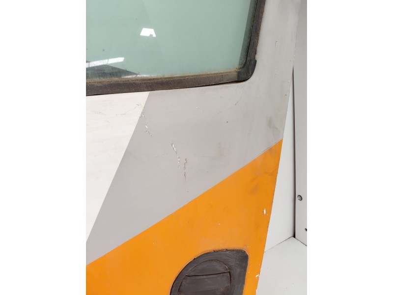 Recambio de puerta delantera izquierda para nissan cabstar 09.06 2.5 diesel referencia OEM IAM   
							