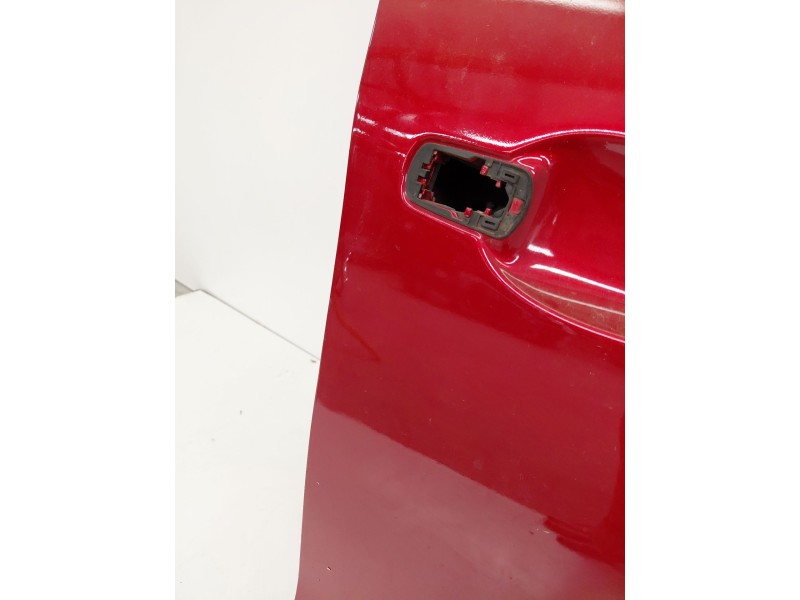 Recambio de puerta delantera derecha para peugeot 208 referencia OEM IAM   
							