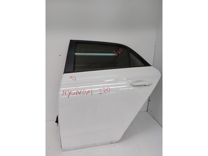 Recambio de puerta trasera izquierda para hyundai i20 essence referencia OEM IAM   