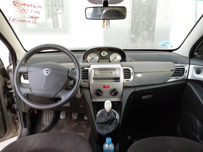lancia ypsilon (843_) del año 2025
							