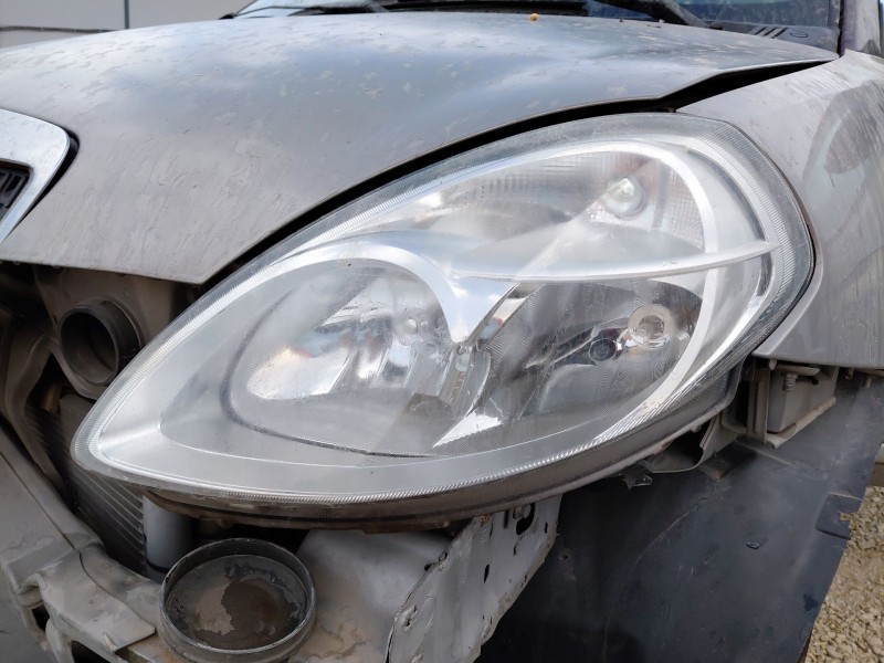 Recambio de faro izquierdo para lancia ypsilon (843_) 1.2 (843.axa1a) referencia OEM IAM   
							