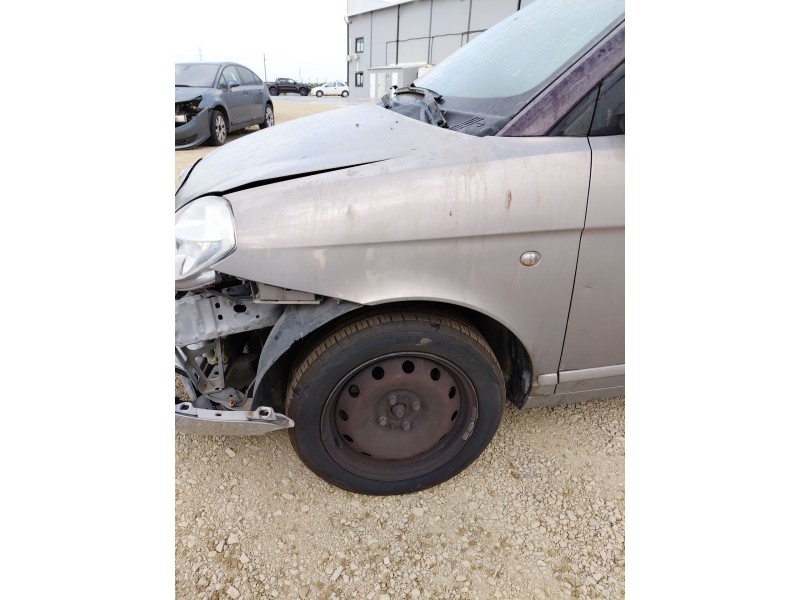 Recambio de aleta delantera izquierda para lancia ypsilon (843_) 1.2 (843.axa1a) referencia OEM IAM   
							