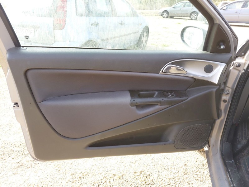 Recambio de guarnecido puerta delantera izquierda para lancia ypsilon (843_) 1.2 (843.axa1a) referencia OEM IAM   
							