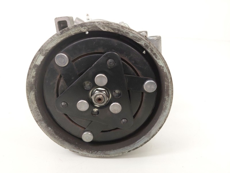 Recambio de compresor aire acondicionado para renault clio grandtour authentique referencia OEM IAM 8200953359  