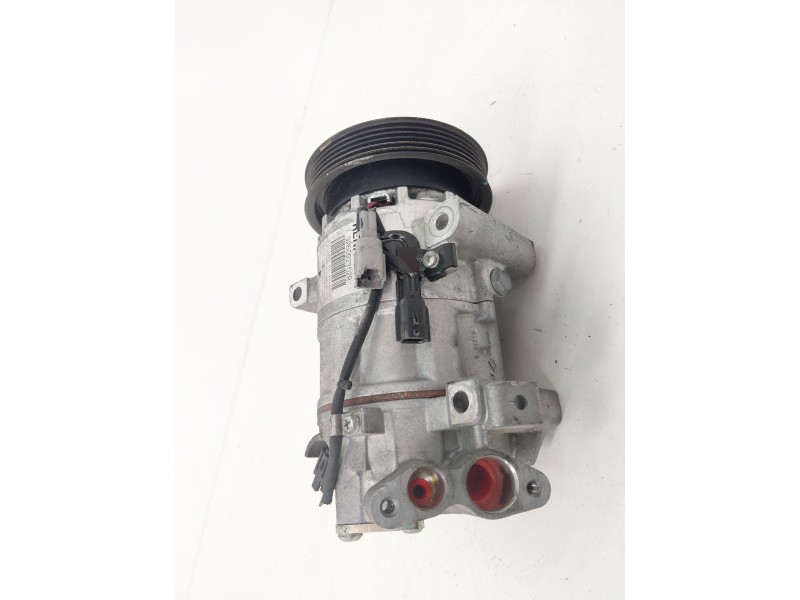 Recambio de compresor aire acondicionado para renault clio iv 1.5 dci diesel fap referencia OEM IAM 92600235R  
							