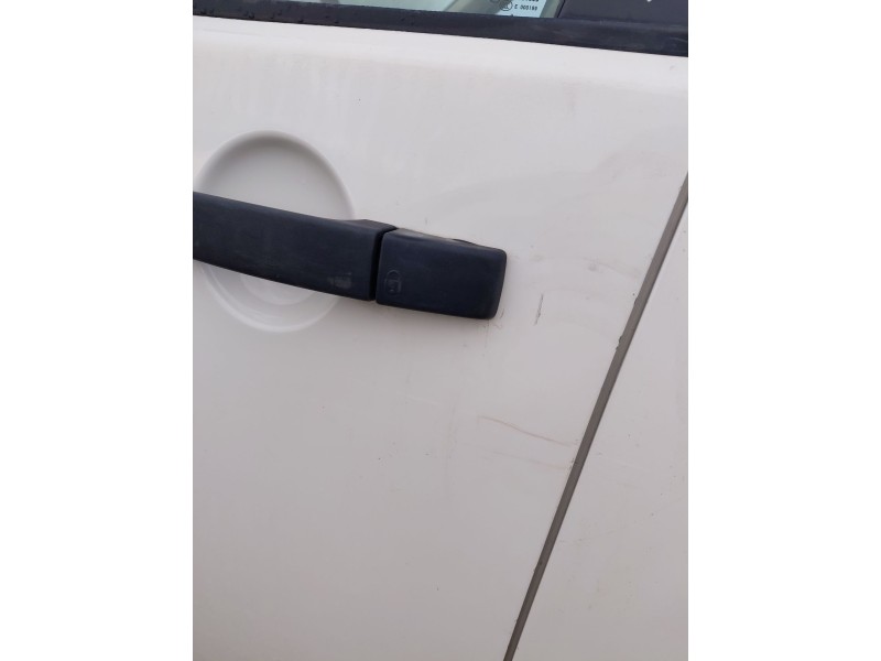 Recambio de puerta delantera izquierda para land rover discovery iv (l319) 2.7 td 4x4 referencia OEM IAM   
							