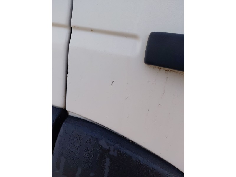 Recambio de puerta trasera derecha para land rover discovery iv (l319) 2.7 td 4x4 referencia OEM IAM   