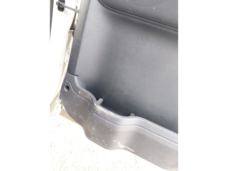 Recambio de guarnecido puerta trasera derecha para land rover discovery iv (l319) 2.7 td 4x4 referencia OEM IAM   
							