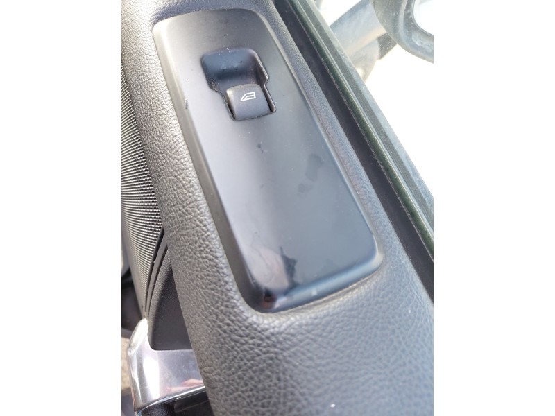 Recambio de mando elevalunas delantero derecho para land rover discovery iv (l319) 2.7 td 4x4 referencia OEM IAM   