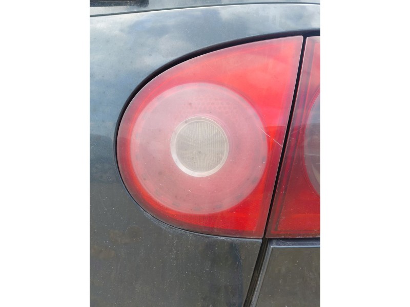 Recambio de piloto trasero derecho interior para volkswagen golf v (1k1) 1.9 tdi referencia OEM IAM   