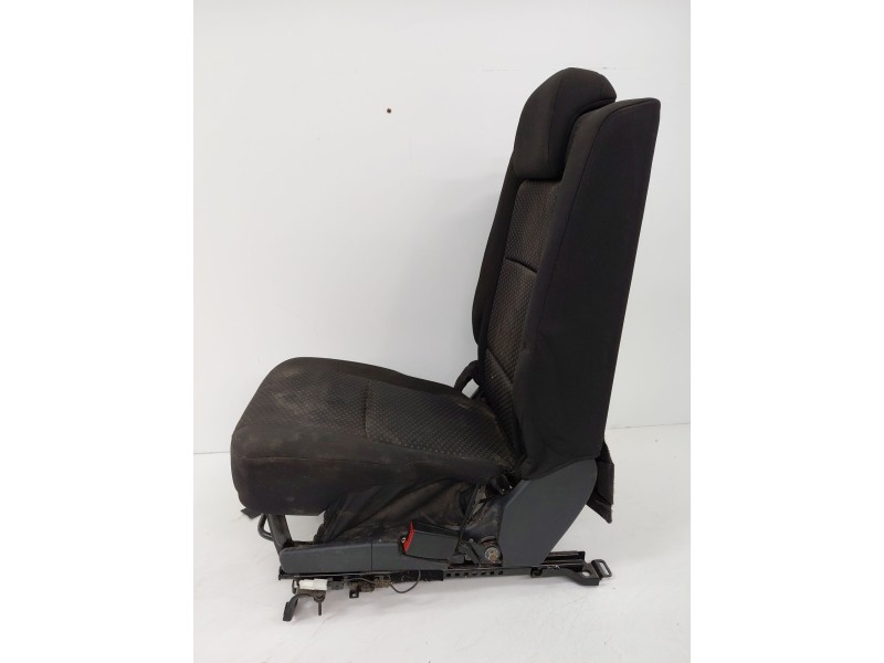 Recambio de asiento trasero medio para toyota verso advance referencia OEM IAM   
							