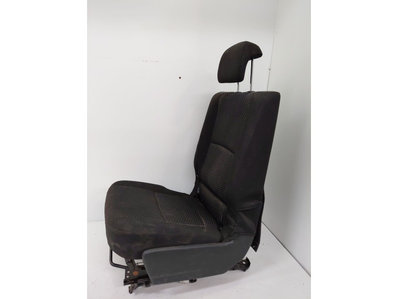 Recambio de asientos trasero izquierdo para toyota verso advance referencia OEM IAM   