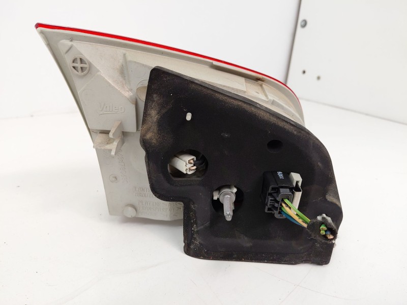 Recambio de piloto trasero derecho para peugeot 508 sw 1.6 e-hdi fap referencia OEM IAM 9686780680  