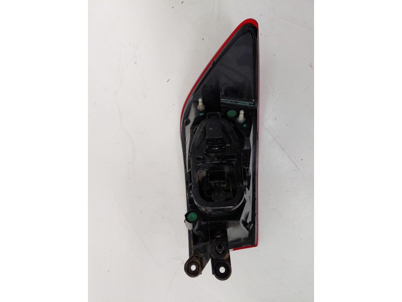 Recambio de piloto trasero derecho para renault clio iv authentique referencia OEM IAM 265506608R  
							