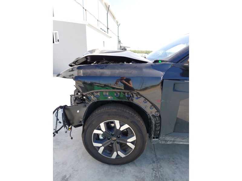 Recambio de aleta delantera izquierda para dacia duster (pym/pyn) duster referencia OEM IAM   