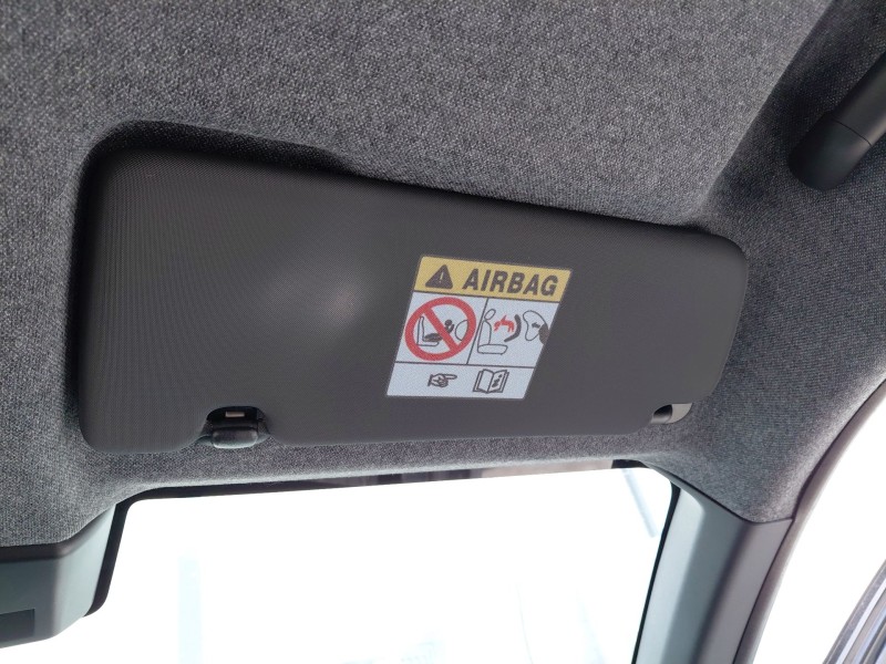 Recambio de parasol derecho para dacia duster (pym/pyn) duster referencia OEM IAM   
							