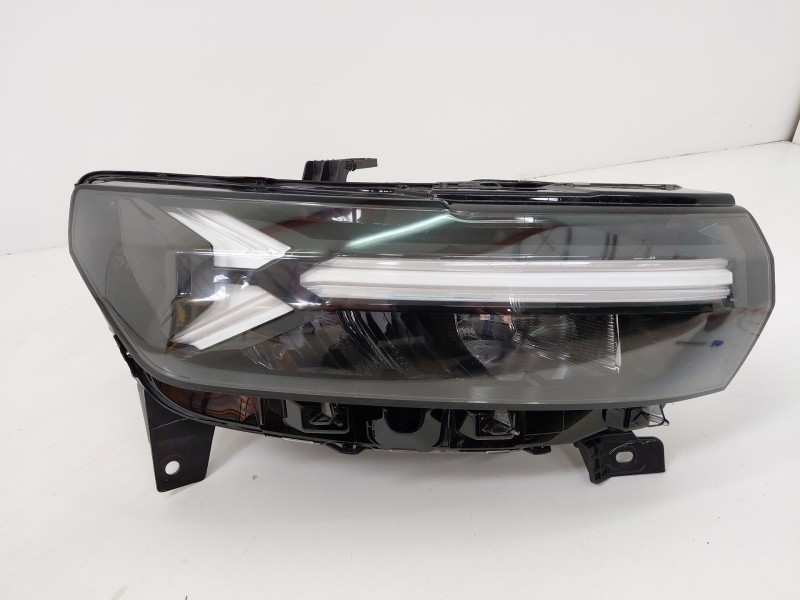 Recambio de faro derecho para dacia duster (pym/pyn) duster referencia OEM IAM 260107725R  
							