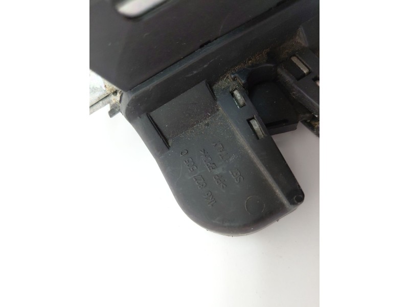 Recambio de cerradura maletero / porton para volkswagen golf v berlina (1k1) 1.6 16v fsi referencia OEM IAM 1k6827505c  
							