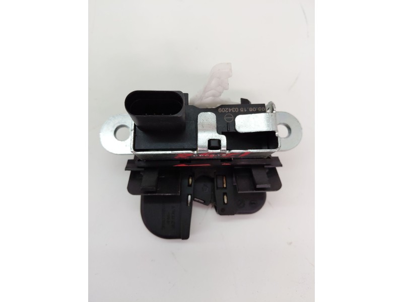 Recambio de cerradura maletero / porton para seat altea xl (5p5) 1.6 tdi referencia OEM IAM 5p8827505  
							