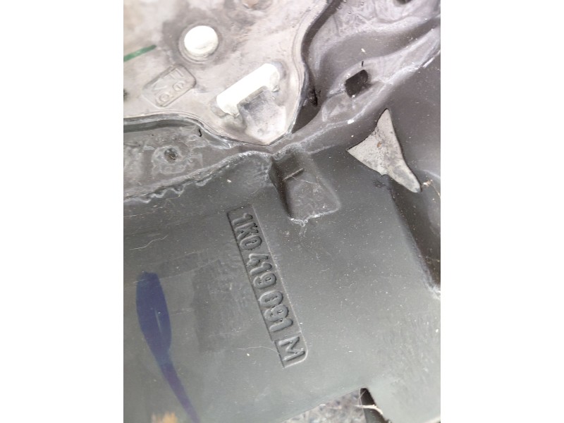 Recambio de volante sin airbag para volkswagen golf v berlina (1k1) 1.6 16v fsi referencia OEM IAM 1K0419091M  
							