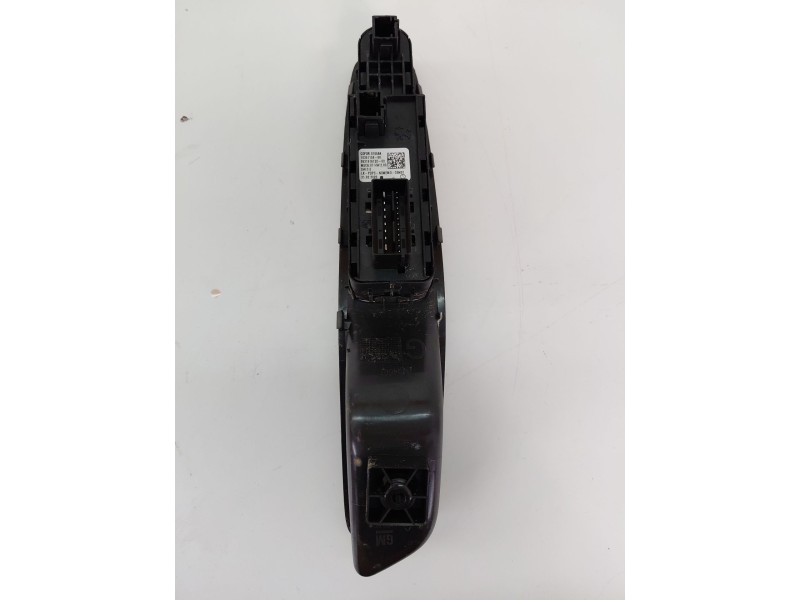 Recambio de mando elevalunas delantero izquierdo para opel grandland x 1.5 cdti dpf referencia OEM IAM 98319761ZD  