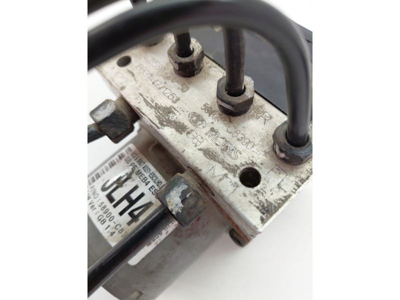 Recambio de abs para hyundai i20 essence referencia OEM IAM 58900C8390  