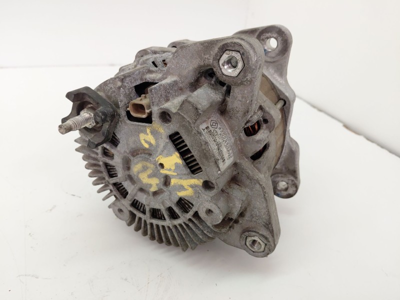 Recambio de alternador para renault laguna iii emotion referencia OEM IAM 8200960533 A004TJ0582ZE 
							