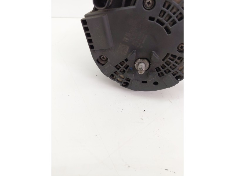 Recambio de alternador para volkswagen passat variant (365) 2.0 tdi referencia OEM IAM 03L903024F  
							