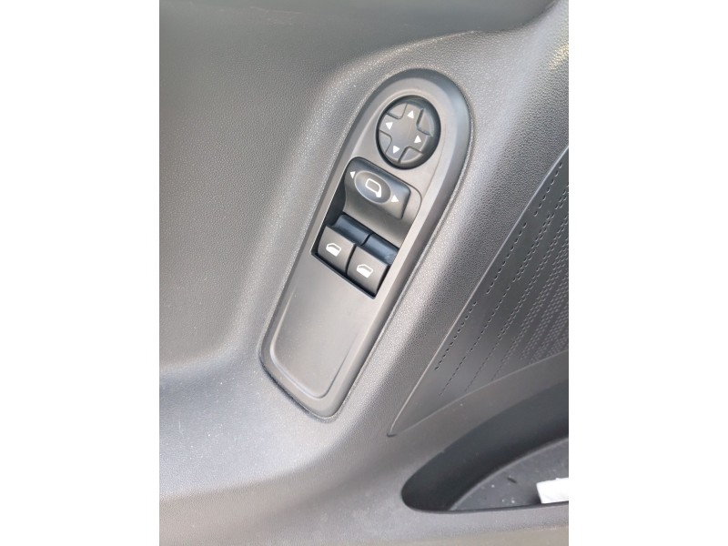 Recambio de mando elevalunas delantero izquierdo para citroën c3 ii (sc_) 1.1 i referencia OEM IAM   
							