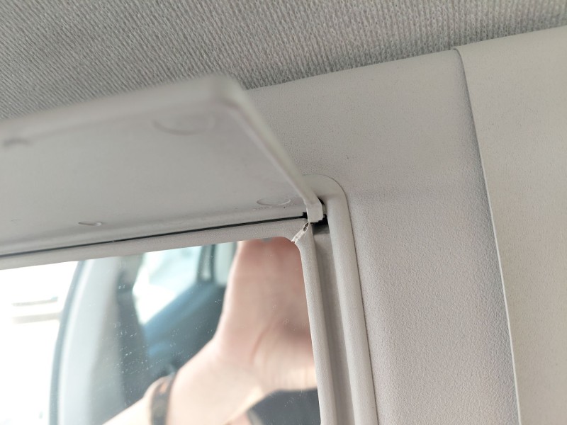 Recambio de parasol izquierdo para citroën c3 ii (sc_) 1.1 i referencia OEM IAM   
							