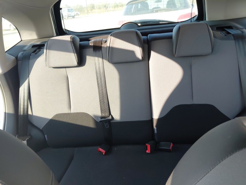 Recambio de asientos traseros para citroën c3 ii (sc_) 1.1 i referencia OEM IAM   
							